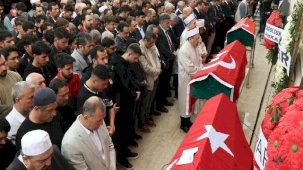 Kahramanmaraş'taki saldırının kurbanları gözyaşlarıyla uğurlandı