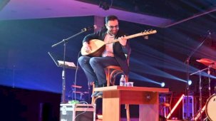 Manisa’da İsmail Altunsaray ile türkü dolu gece