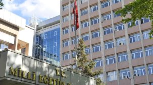 MEB'den izinsiz okullara devam eden öğrencilere yakın takip