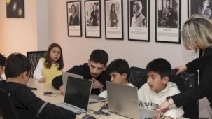 Mersin Büyükşehir çocuklara teknolojiyi öğretiyor