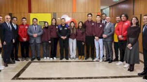 Türkiye Uzay Ajansı Başkanı Sakarya’da öğrencilerle buluşuyor