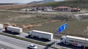 Türkiye’den İran’a 'şifa kervanı' yola çıktı