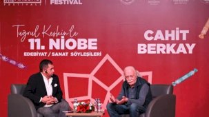 Usta sanatçı Cahit Berkay Manisalılarla buluştu