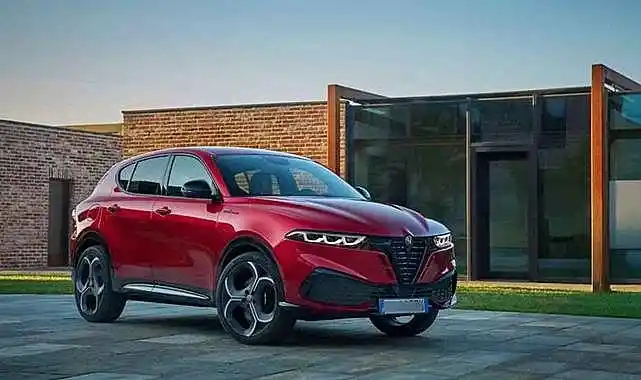 Yeni Alfa Romeo C-Suv modeli Tonale ile Türkiye yollarında!