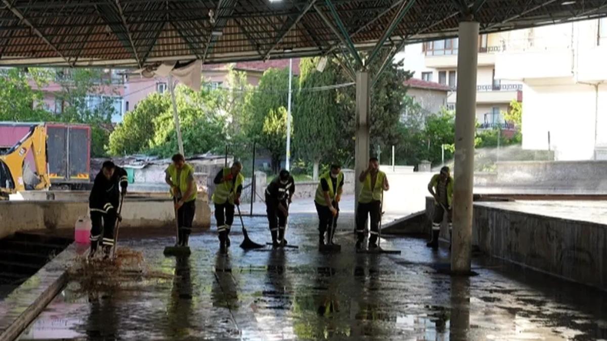 Ankara Keçiören'de kurban kesim alanları temizlendi