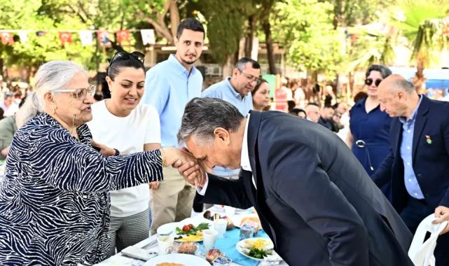 Antalya'da ‘Vatan sağ olsun’ diyen anneler unutulmadı