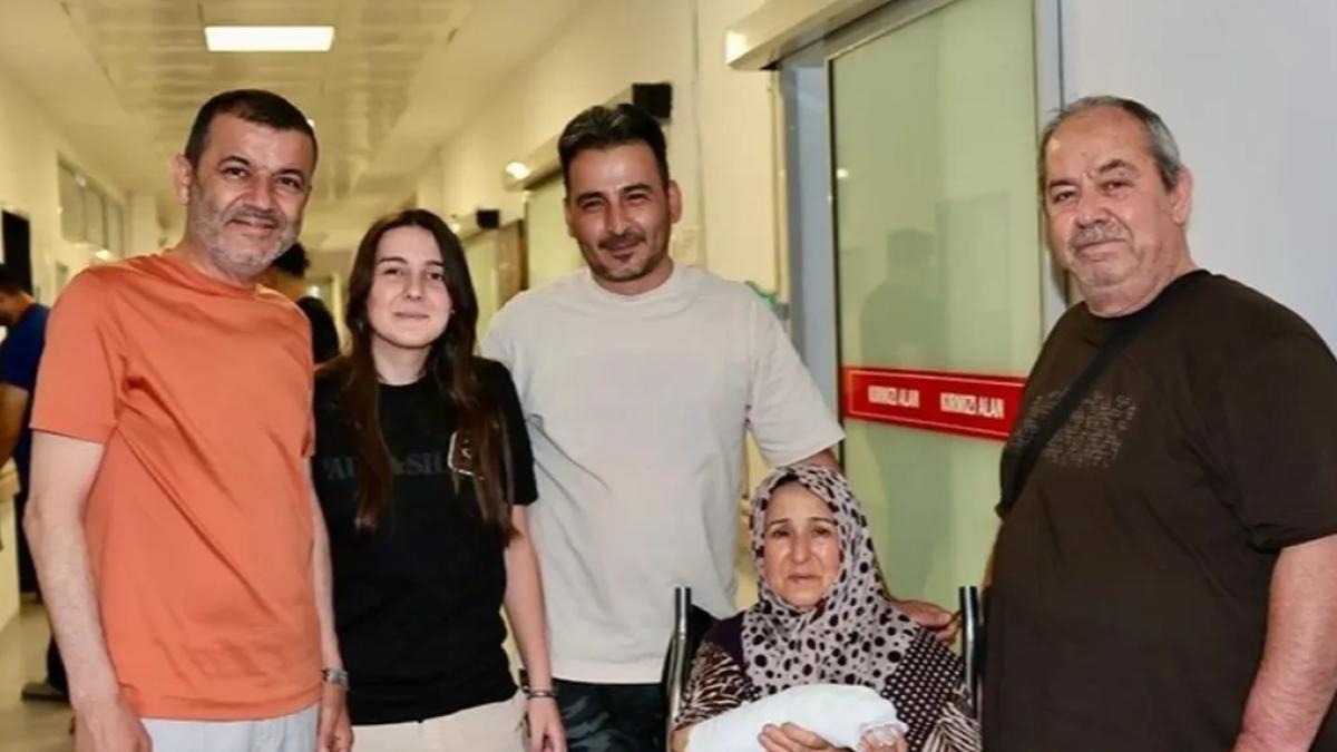 Başkan Çavuşoğlu’ndan mesaideki personel ve hastalara ziyaret