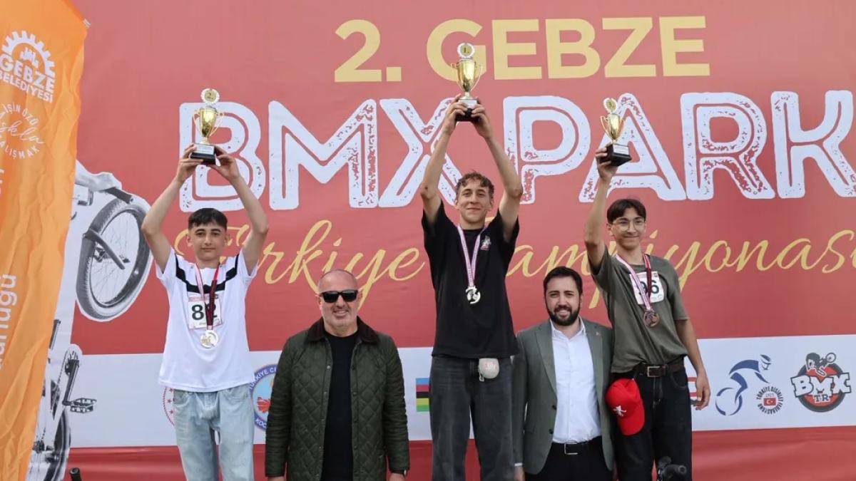 Gebze’de BMX Park Türkiye Şampiyonası nefes kesti