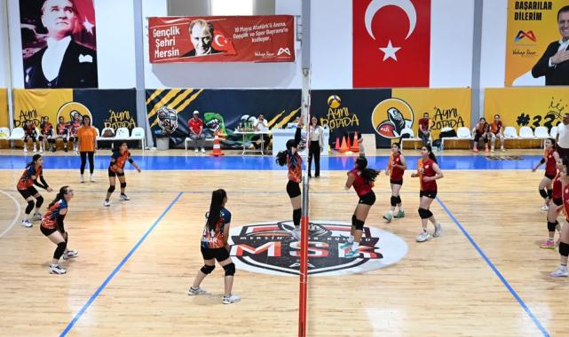 Gençlerin bayramı Mersin'de turnuvalarıyla taçlandı