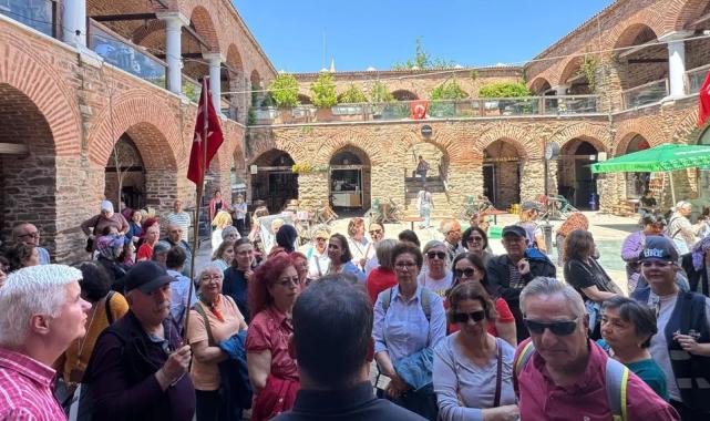 İzmir Büyükşehir’den emeklilere özel gezi programı