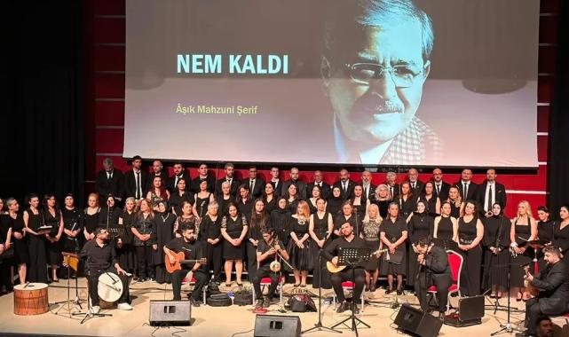 Kocaeli Gebze’de Türk Halk Müziği konserine yoğun ilgi
