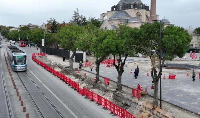 Konya Mevlana Caddesi'nde kapsamlı çevre düzenlemesi