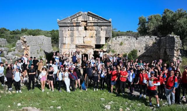 Mersin’de 19 Mayıs ruhu, tarih, doğa ve gençlik ile birleşti