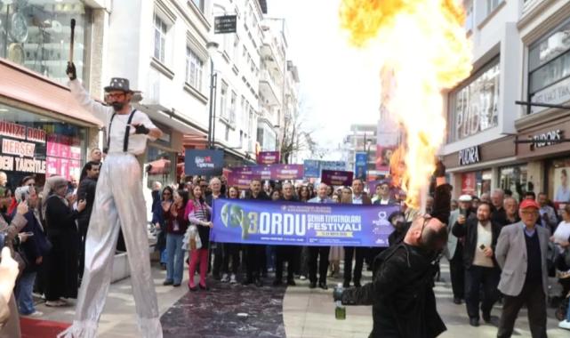 Ordu’da Tiyatro Festivali başladı