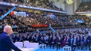 Bahçeli Büyük Kurultay'da konuştu: Türk gençliği Türkiye Yüzyılı’nın teminatıdır