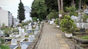 Giresun’da mezarlıklar bayrama hazır