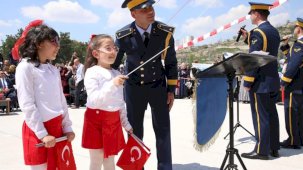 Hava Kuvvetleri Bandosu’ndan öğrencilere moral konseri