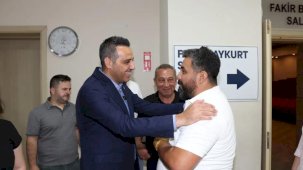 İzmir Çiğli'de bayramlaşma heyecanı