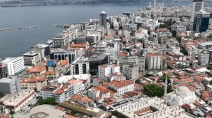 “İzmir Yenileniyor” markası tescillendi