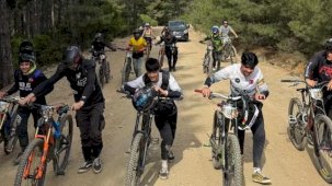 İzmir'de yeni parkurda adrenalin dolu festival