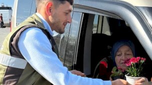 Kocaeli’de mezarlıklarda bayrama yakışan hizmet