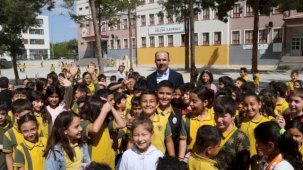 Konya'da Başkan Altay'dan okuluna nostaljik ziyaret