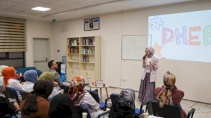 Konya'da Çocuk Mektebi’nde ailelere eğitim semineri