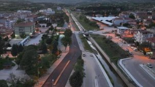 Manisa Köprübaşı sıcak asfaltla ilk kez tanıştı