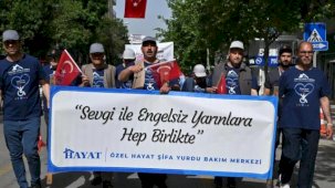 Manisa'da 'engelsiz' yürüyüş