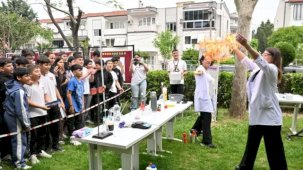 Manisalı öğrenciler 'Bahar' ile geleceğe çiçek açtı