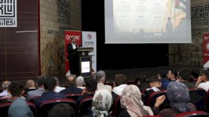 Mardin’de Gazze temalı 6 dilde şiir dinletisi