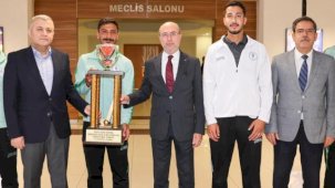 Selçuklu Belediyespor Hokey Takımı Avrupa yolunda