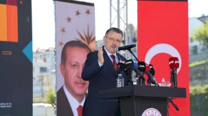 Trabzon'da Akçaabat Yarı Olimpik Yüzme Havuzu açıldı