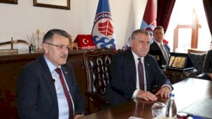 Trabzon'da spor yatırımları ve projeler masaya yatırıldı