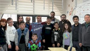Trabzonspor sevgisi yüzünü güldürdü