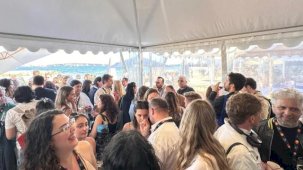 Türkiye standına Cannes'da yoğun ilgi