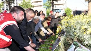 Üç fidan İzmir Çiğli’de anıldı