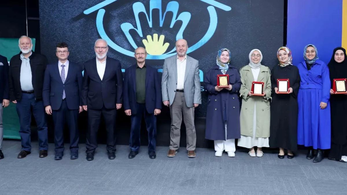Umre ödüllü “Evlilik ve aile gelişim akademisi” tamamlandı