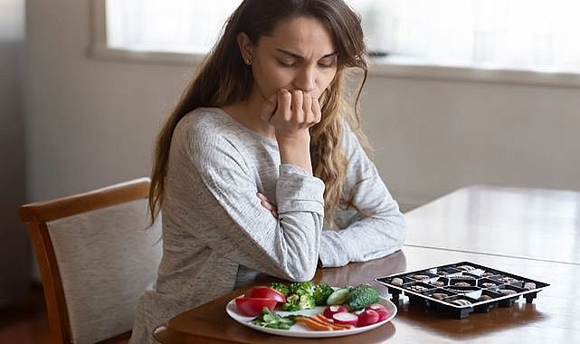 Yemeği kesmek depresyona sürüklüyor!