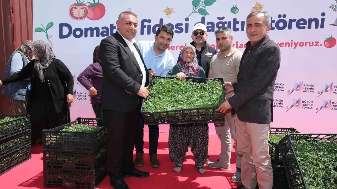 Adana Büyükşehir üreticiyi destekliyor