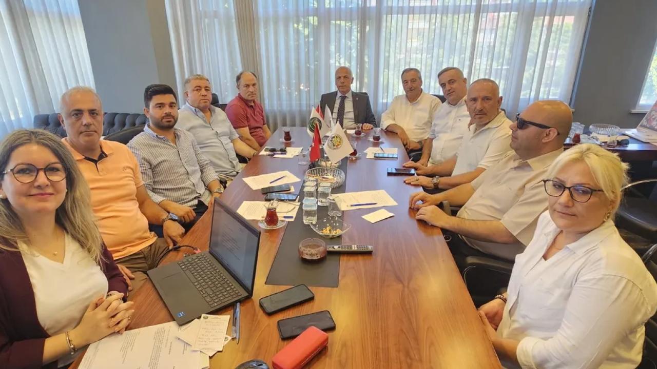 Artvin Ticaret Borsası Arhavi’de istişare toplantısı düzenledi
