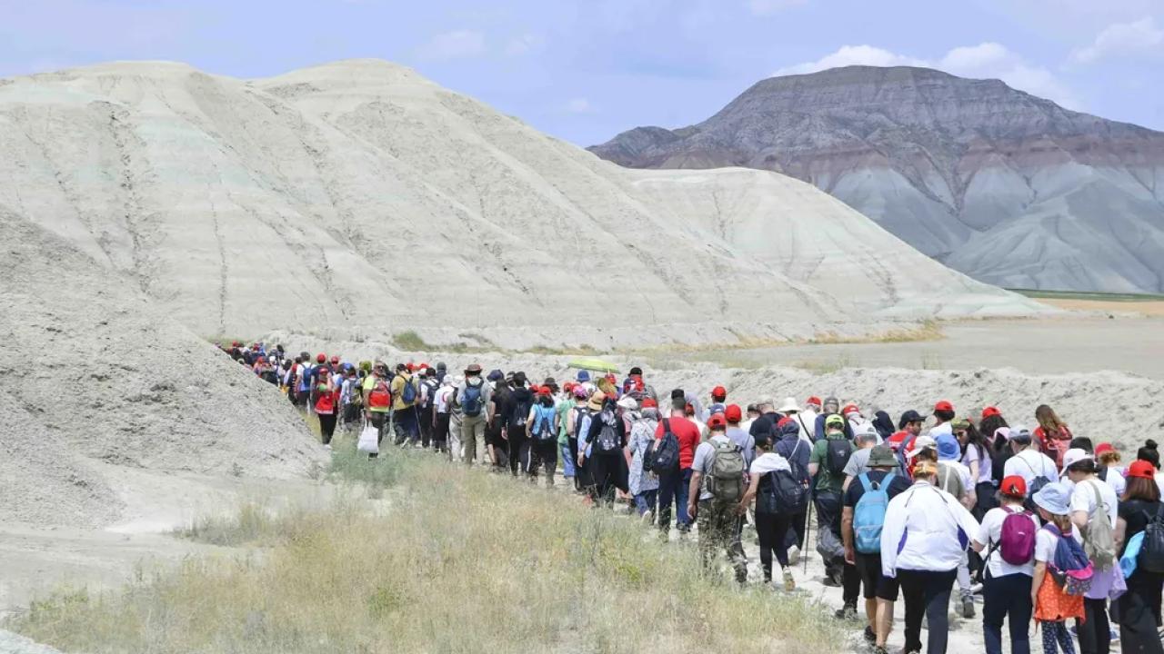 Başkentliler Nallıhan Kız Tepesi’nde doğayla buluştu