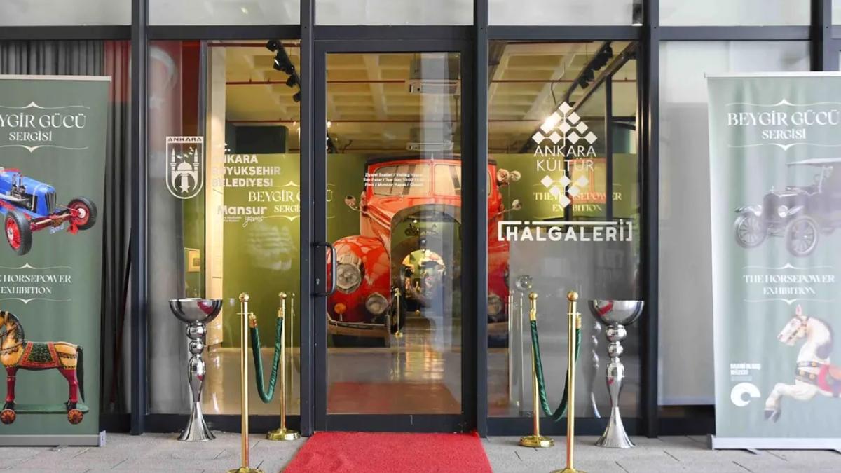 Başkentlilerden “Beygir Gücü” sergisine yoğun ilgi