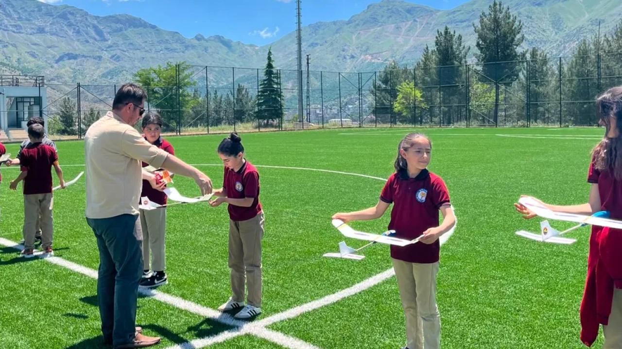 Batman Sason’da minik kanatlar geleceğe uçuyor