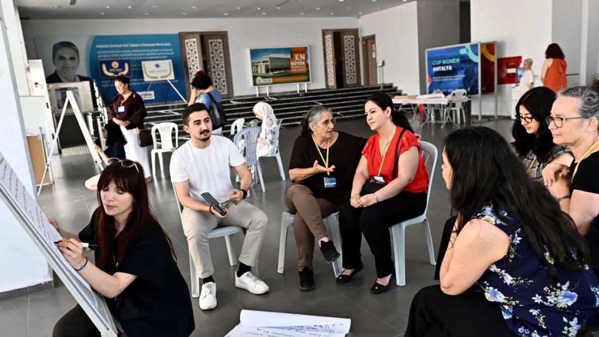 COP Women Antalya’da kadınların iklim politikalarındaki rolü