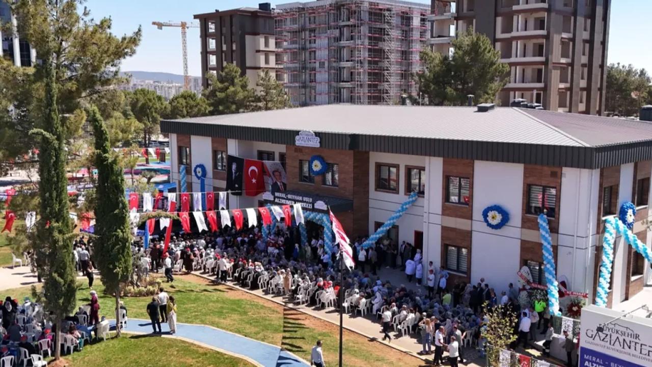 Gaziantep'te Meral-Beyhan Uslu Alzheimer Merkezi hizmete açıldı