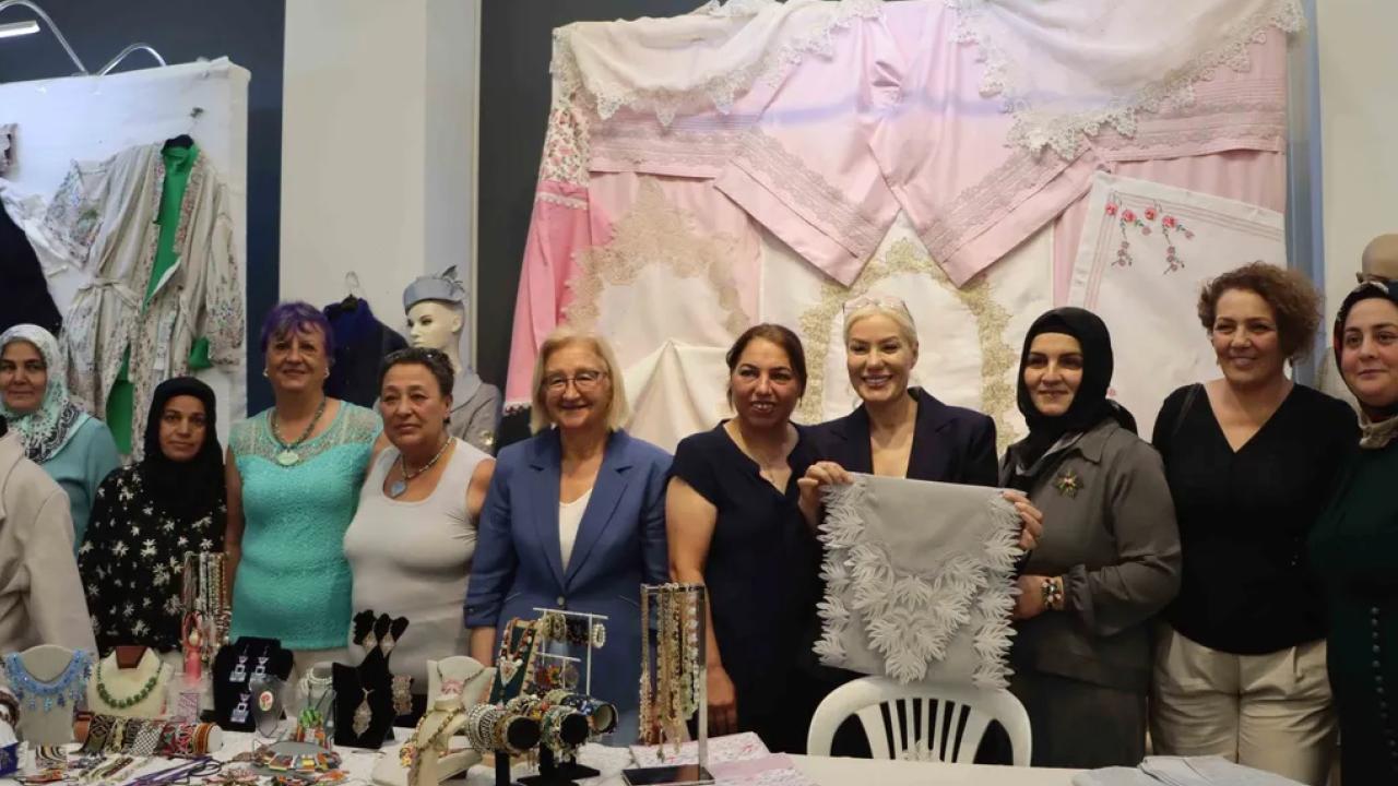 İstanbul Maltepe'de ‘Öğrenen ve Üreten Aileler’in emekleri s