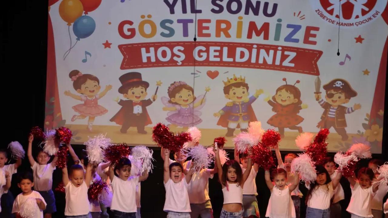 İstanbul'da Maltepe Belediyesi’nin kreşlerinde yılsonu heyecanı