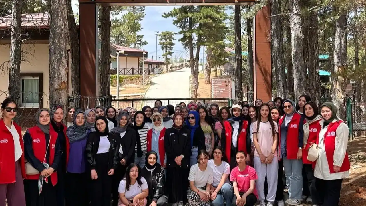 Konya Karatay'da gençlere dopdolu yaz programı