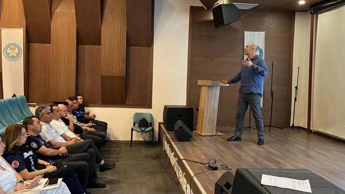 Manisa'da hal personeline mevzuat ve denetim eğiti